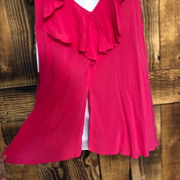 BCBG NWT Low Split Back Ruffle Flutter Sleeve Top Pink Sz Large - Picture 4 of 9